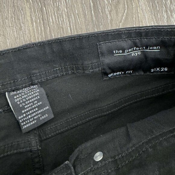 Men's The Perfect Jean Skinny Fit in ripped black (slash) in size 31x26 - Picture 5 of 5